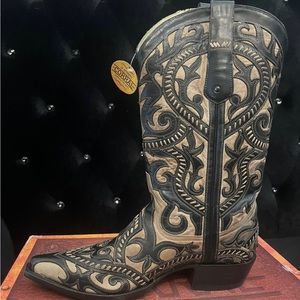 12EE Corral Cowboy Boots G1278